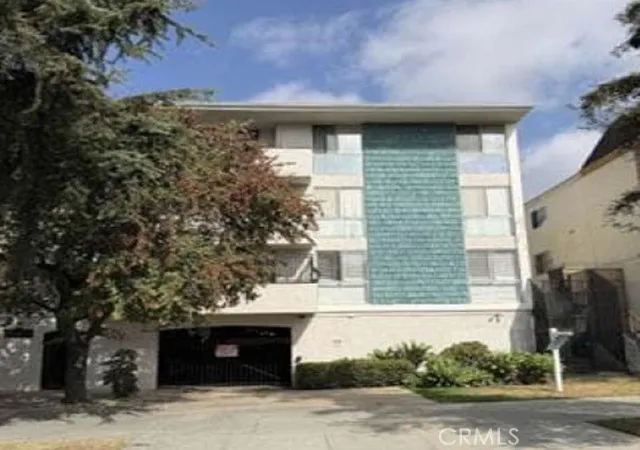 Photo 1 of Condo for sale at 244 S La Fayette Park #205, Los Angeles, CA 90057 | MLS# IV26154203 | Listing updated on 2026-09-15