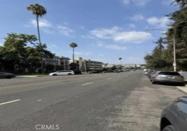 Photo 3 of Condo for sale at 244 S La Fayette Park #205, Los Angeles, CA 90057 | MLS# IV26154203 | Listing updated on 2026-09-15