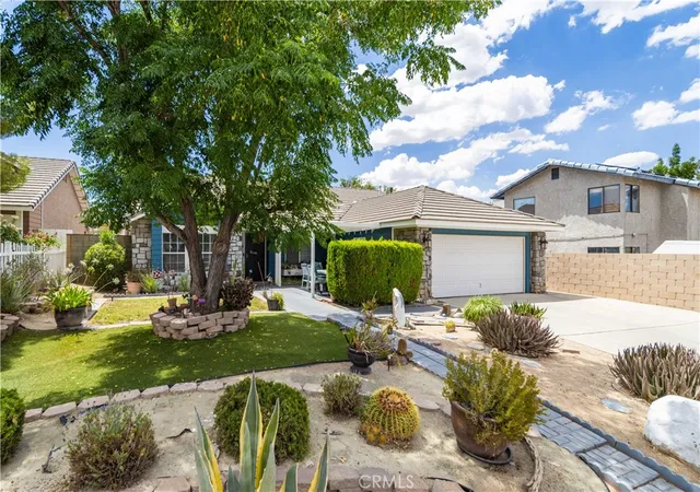 Photo 3 of Single family home for sale at 37031 La Contempo, Palmdale, CA 93550 | MLS# SR26155381 | Listing updated on 2026-09-24