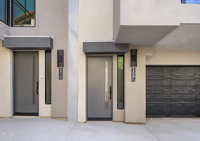 Photo 3 of Single family home for sale at 508 N 1/2 Sycamore Ave, Los Angeles, CA 90036 | MLS# P1-28066 | Listing updated on 2026-09-14
