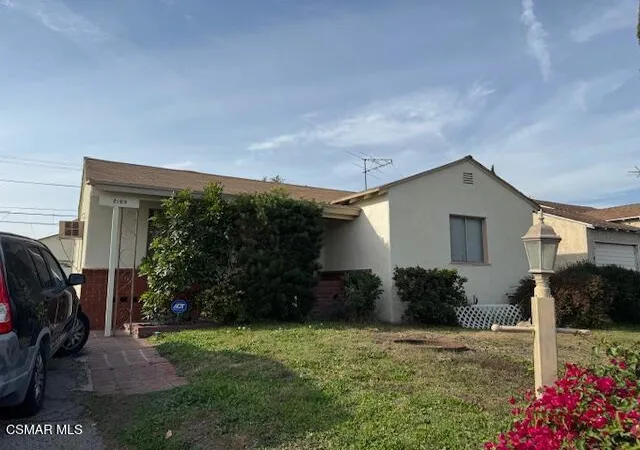 Photo 1 of Single family home for sale at 2109 N Lincoln St, Burbank, CA 91504 | MLS# 226003402 | Listing updated on 2026-09-14