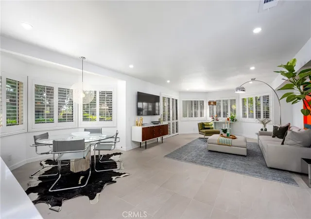 Photo 4 of Condo for sale at 2023 N Via Miraleste #1018, Palm Springs, CA 92262 | MLS# OC26155411 | Listing updated on 2026-09-22