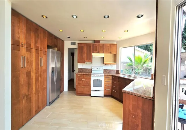 Photo 3 of Sale Pending at 19957 Lorne, Winnetka, CA 91306 | MLS# SR26150708 | Listing updated on 2026-09-14