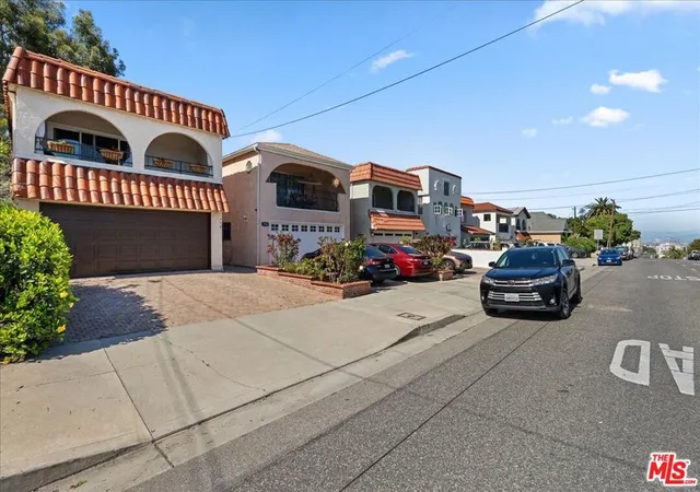 Photo 3 of Single family home for sale at 954 W 6th Street, San Pedro, CA 90731 | MLS# 25553361 | Listing updated on 2026-09-15