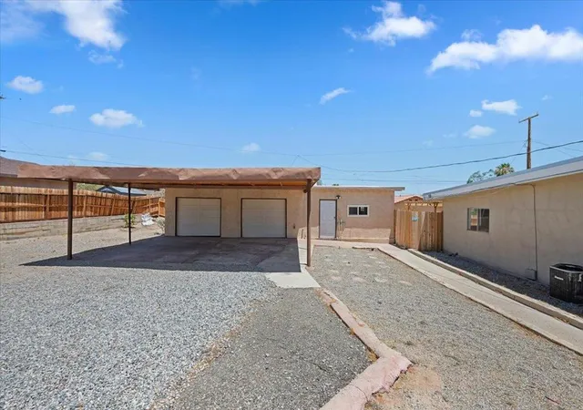 Photo 3 of Single family home for sale at 5975 Lupine Ave, Twentynine Palms, CA 92277 | MLS# 219150414DA | Listing updated on 2026-10-07