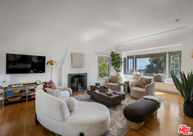 Photo 1 of Sale Pending at 2614 Rutherford Dr, Los Angeles, CA 90068 | MLS# 26861237 | Listing updated on 2026-09-15
