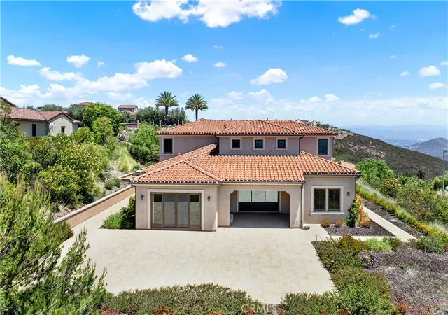 Photo 3 of Single family home for sale at 18148 Avnda Orilla, Rancho Santa Fe, CA 92067 | MLS# OC26157106 | Listing updated on 2026-09-15