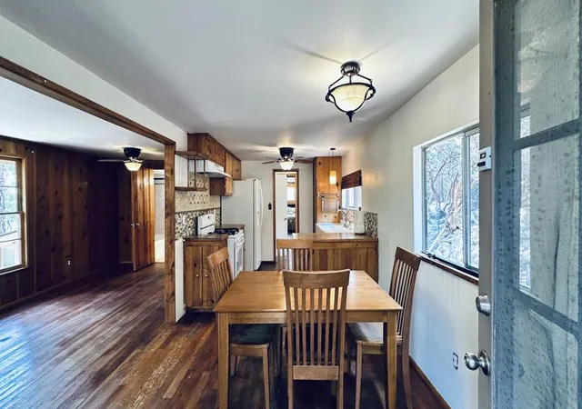 Photo 3 of Single family home for sale at 52955 Fern Land Dr, Idyllwild, CA 92549 | MLS# 219150459DA | Listing updated on 2026-09-14