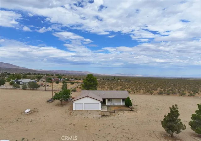 Photo 3 of Single family home for sale at 33535 170th East, Llano, CA 93544 | MLS# SR26157196 | Listing updated on 2026-09-14
