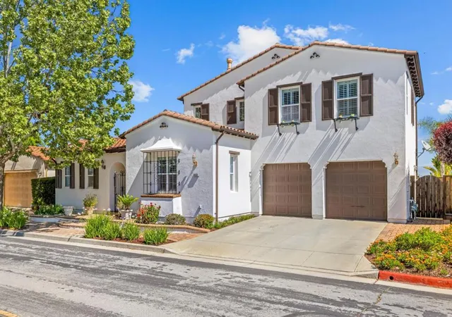 Photo 2 of Single family home for sale at 6560 Eagle Ridge Ct, Gilroy, CA 95020 | MLS# ML82054759 | Listing updated on 2026-09-15