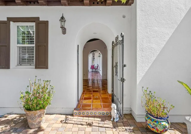 Photo 3 of Single family home for sale at 6560 Eagle Ridge Ct, Gilroy, CA 95020 | MLS# ML82054759 | Listing updated on 2026-09-15