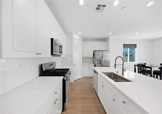 Photo 1 of Single family home for sale at 458 Berrybush, Hemet, CA 92543 | MLS# SW26157091 | Listing updated on 2026-09-15
