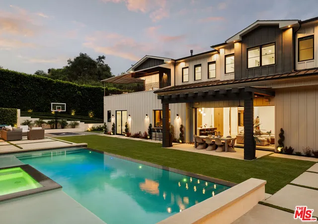 Photo 3 of Mansion for sale at 15321 Kingswood Ln, Sherman Oaks, CA 91403 | MLS# 26861983 | Listing updated on 2026-09-15