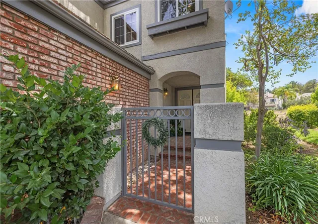 Photo 2 of Condo for sale at 24520 Windsor Dr #A, Valencia, CA 91355 | MLS# SR26156945 | Listing updated on 2026-09-14