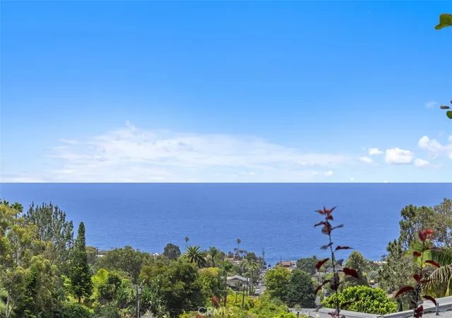Photo 2 of Single family home for sale at 802 Summit, Laguna Beach, CA 92651 | MLS# LG26158143 | Listing updated on 2026-09-15
