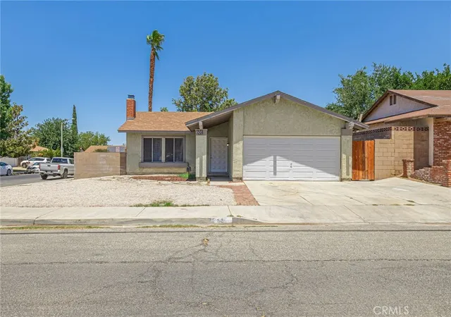 Photo 1 of Single family home for sale at 601 Curve, Lancaster, CA 93535 | MLS# SR26158243 | Listing updated on 2026-09-14