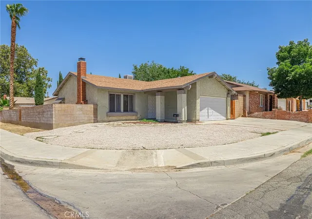 Photo 4 of Single family home for sale at 601 Curve, Lancaster, CA 93535 | MLS# SR26158243 | Listing updated on 2026-09-14