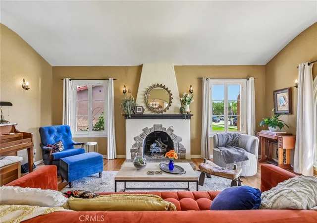 Photo 4 of Sale Pending at 3721 Falcon Ave, Long Beach, CA 90807 | MLS# SB26154655 | Listing updated on 2026-09-15