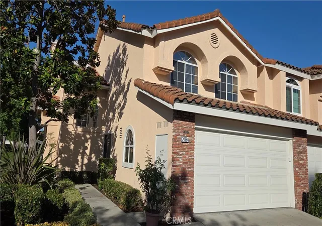 Photo 2 of Townhouse for sale at 24364 Hilton Way, Laguna Niguel, CA 92677 | MLS# OC26083376 | Listing updated on 2026-09-15