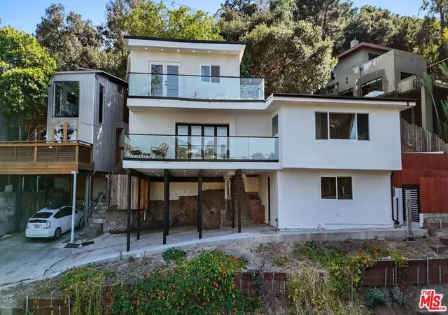 Photo 1 of Single family home for sale at 6900 Treasure Trl, Los Angeles, CA 90068 | MLS# 26862475 | Listing updated on 2026-09-14