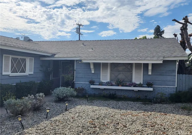 Photo 3 of Single family home for sale at 10883 Vinedale, Sun Valley, CA 91352 | MLS# GD26158873 | Listing updated on 2026-09-15