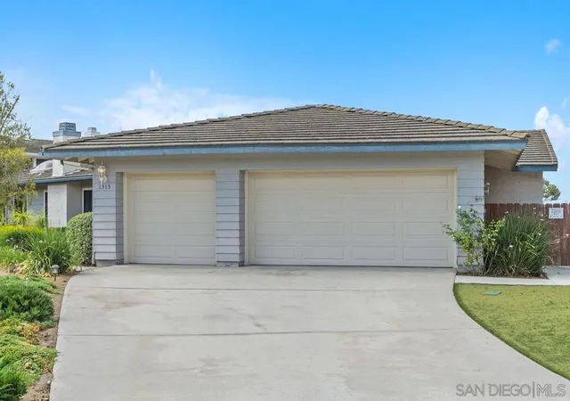 Photo 3 of Single family home for sale at 1315 Eagle Glen, Escondido, CA 92029 | MLS# 260017922SD | Listing updated on 2026-09-14