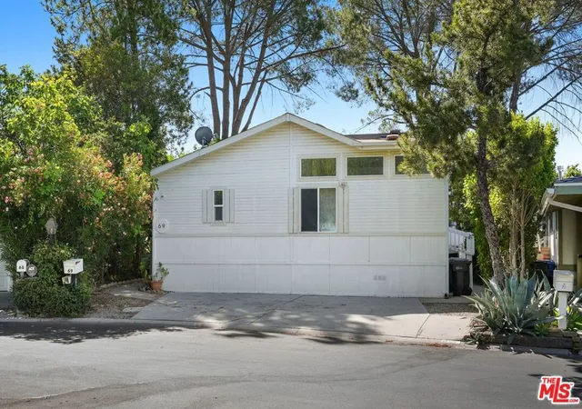 Photo 2 of Manufactured home for sale at 23777 Mulholland Hwy #69, Calabasas, CA 91302 | MLS# 26860763 | Listing updated on 2026-09-14