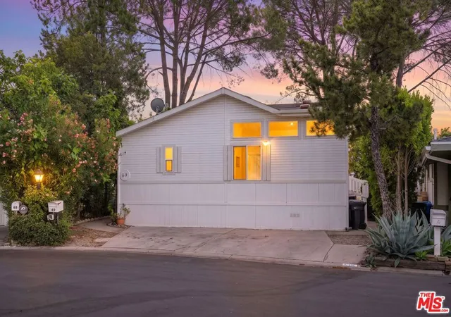 Photo 3 of Manufactured home for sale at 23777 Mulholland Hwy #69, Calabasas, CA 91302 | MLS# 26860763 | Listing updated on 2026-09-14