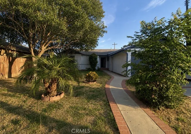 Photo 1 of Single family home for sale at 18932 Wyandotte St, Reseda, CA 91335 | MLS# SR26159274 | Listing updated on 2026-09-14