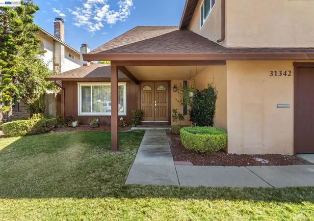 Photo 2 of Sale Pending at 31342 Santa Fe Way, Union City, CA 94587 | MLS# 41142473 | Listing updated on 2026-10-04