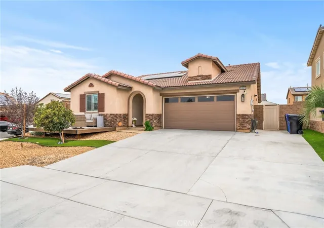 Photo 2 of Single family home for sale at 11981 Regent, Victorville, CA 92392 | MLS# CV26160459 | Listing updated on 2026-09-15