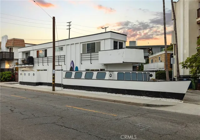 Photo 1 of Multi family home for sale at 3906 Pacific Ave, Marina Del Rey, CA 90292 | MLS# SR26160496 | Listing updated on 2026-09-14