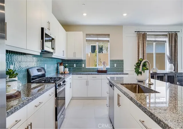 Photo 3 of Sale Pending at 17631 Bassets St, Hesperia, CA 92345 | MLS# SW26160689 | Listing updated on 2026-09-14
