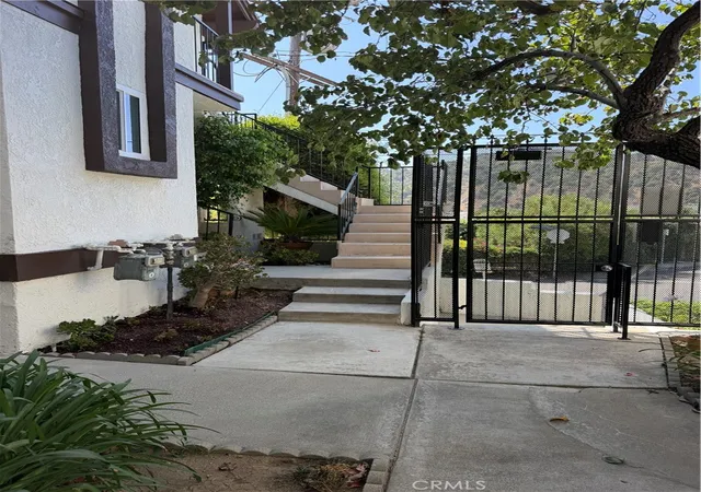 Photo 3 of Sale Pending at 149 South Ave 54 #13, Los Angeles, CA 90042 | MLS# CV26160736 | Listing updated on 2026-09-16