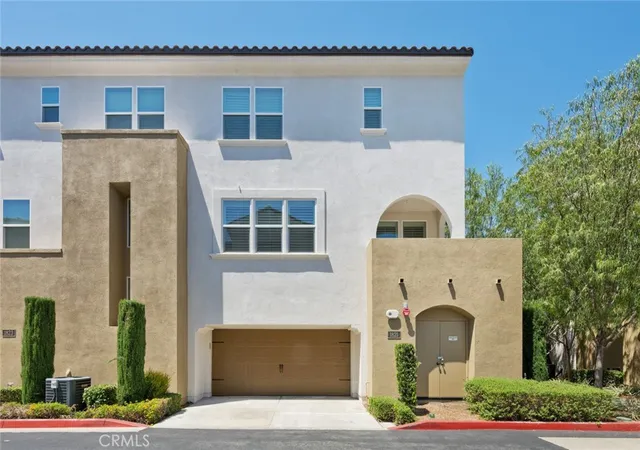 Photo 4 of Townhouse for sale at 1821 Sonata, La Habra, CA 90631 | MLS# PW26160978 | Listing updated on 2026-09-15