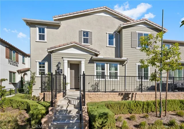 Townhouse for sale at 5604 Altamura Way #10, Fontana, CA 92336 | MLS# IG26160905