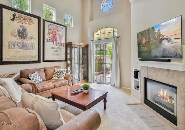 Photo 1 of Townhouse for sale at 343 Avenida De Royale, Thousand Oaks, CA 91362 | MLS# V1-37781 | Listing updated on 2026-09-14