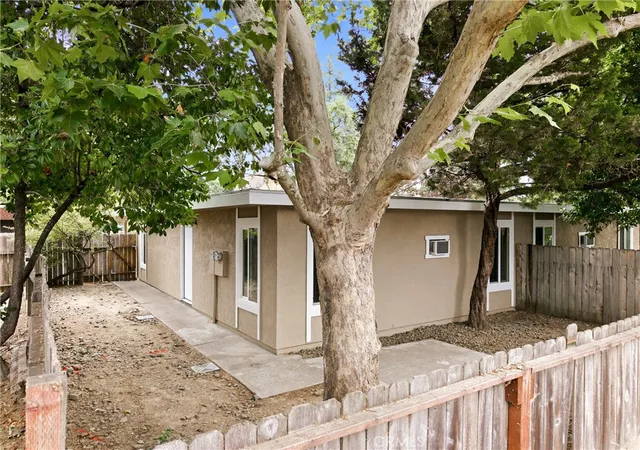 Photo 3 of Multi family home for sale at 454 456 10th, Lakeport, CA 95453 | MLS# LC26155766 | Listing updated on 2026-09-14