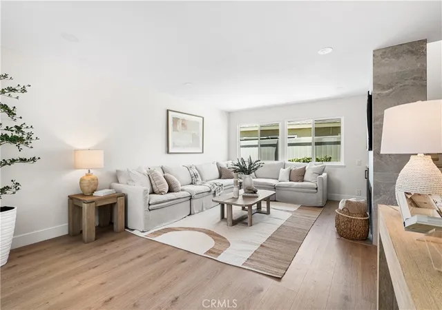 Photo 4 of Sale Pending at 27616 Soltero, Mission Viejo, CA 92691 | MLS# OC26158829 | Listing updated on 2026-09-15