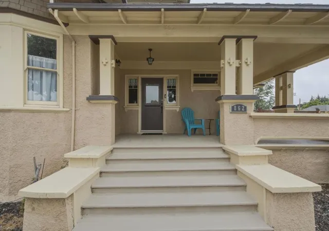 Listing Photo 4 - Condo for sale in building located at 862 4th St, Hollister, CA 95023