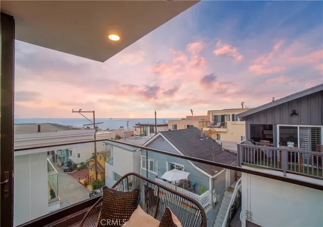 Photo 4 of Single family home for sale at 214 El Porto St, Manhattan Beach, CA 90266 | MLS# SB26159857 | Listing updated on 2026-09-14