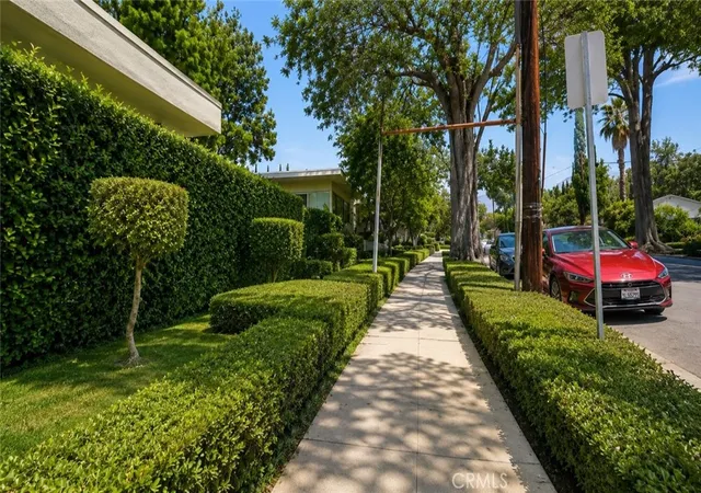 Photo 3 of Sale Pending at 395 Cliff Dr #106, Pasadena, CA 91107 | MLS# PF26161616 | Listing updated on 2026-09-14