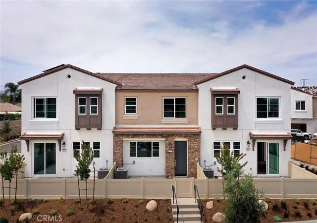 Photo 2 of Sale Pending at 3161 Teralina Cir, Riverside, CA 92503 | MLS# CV26161968 | Listing updated on 2026-10-05