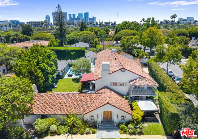 Photo 1 of Mansion for sale at 523 N Beverly Dr, Beverly Hills, CA 90210 | MLS# 26864081 | Listing updated on 2026-09-15