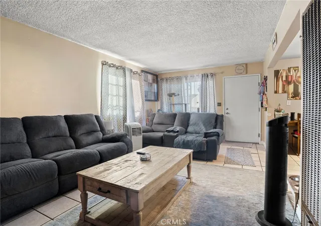 Listing Photo 4 - Condo for sale in building located at 8014 1st, Paramount, CA 90723