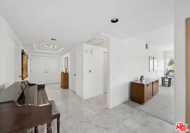 Photo 3 of Sale Pending at 5224 Zelzah Ave #209, Encino, CA 91316 | MLS# 26864195 | Listing updated on 2026-09-25