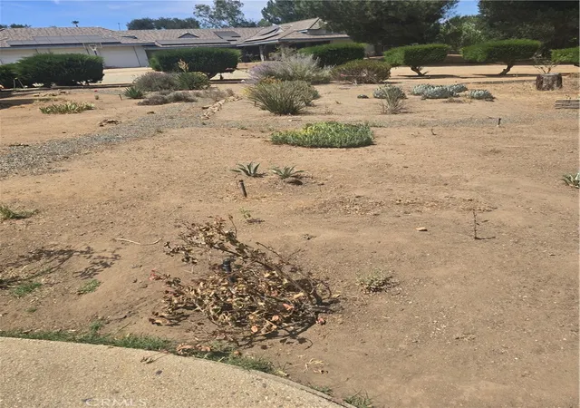 Photo 1 of Sale Pending at 40555 Via Caballos, Murrieta, CA 92562 | MLS# IG26159748 | Listing updated on 2026-09-15