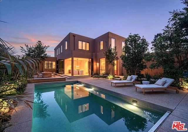 Photo 1 of Single family home for sale at 421 19th Street, Santa Monica, CA 90402 | MLS# 26864327 | Listing updated on 2026-09-14