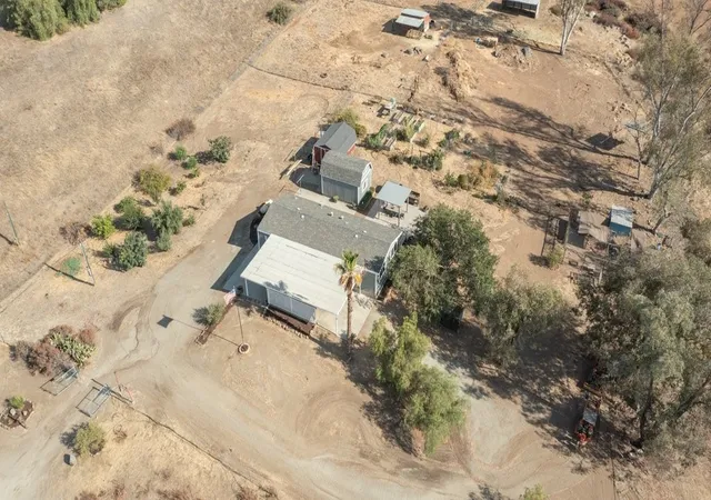 Photo 3 of Manufactured home for sale at 33900 Andy, Winchester, CA 92596 | MLS# SW26162445 | Listing updated on 2026-09-15