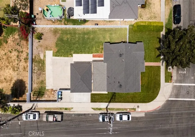 Photo 3 of Single family home for sale at 4703 N Bellflower Blvd, Long Beach, CA 90808 | MLS# PW26162101 | Listing updated on 2026-09-15